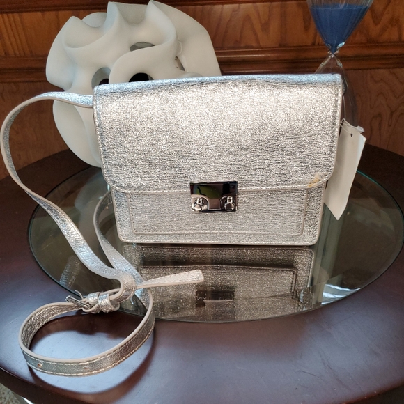 Loeffler Randall

Mini Minimal Rider Leather Cross - Picture 2 of 12